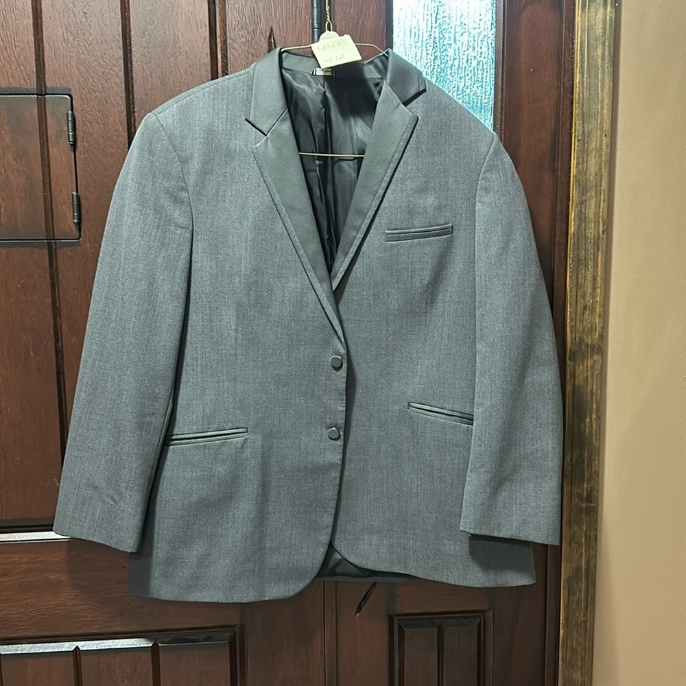 J&Z Couture 44R
